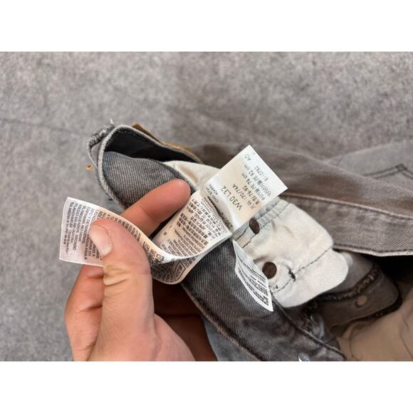Vintage Levis 501 Red Tab Denim Jeans Mens 30x32 Gray Straight Streetwear Casual - Picture 9 of 10